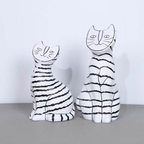 北欧简约客厅摆件创意黑白色条纹抽象树脂猫样板房售楼部软装饰品