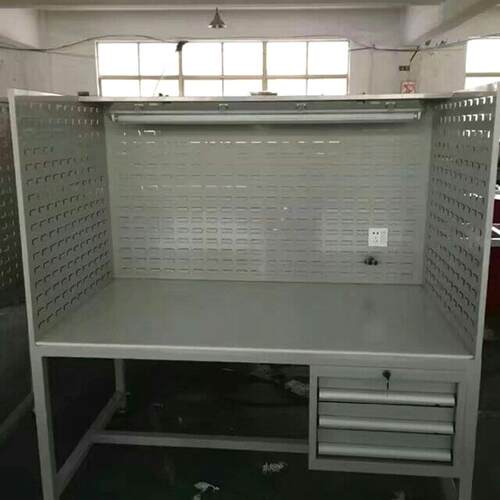 厂家直供不锈钢PP板工作台 简易实验操作台 日照灯工作台