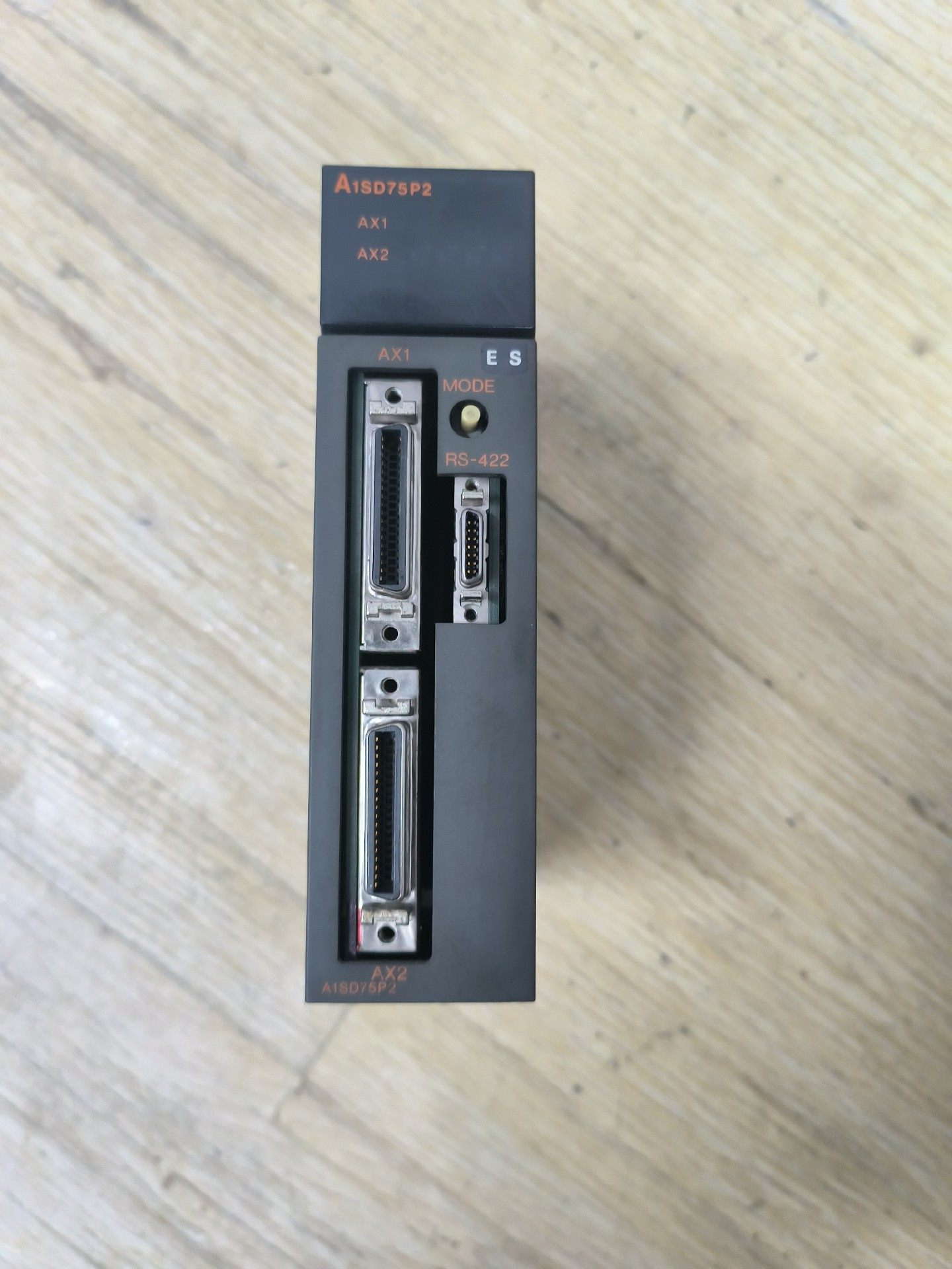 三菱PLC定位模块A1SD75P2， 实物图片，成色较好，九