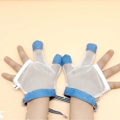1 Pair Baby Prevent Bite Fingers Nails Gloves for Children I