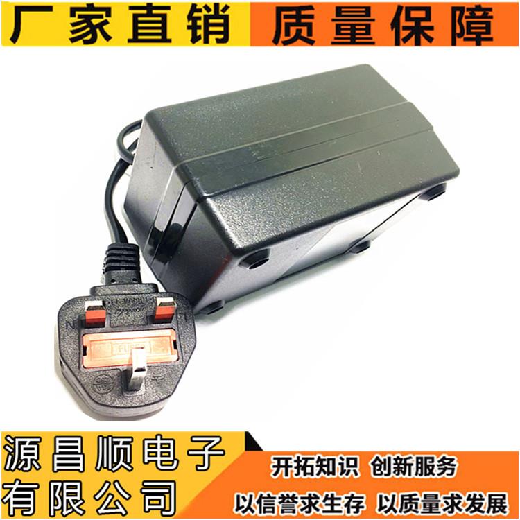 直销纯铜220V-110V电压转换变压器300W高压使用110V电器 英规插头