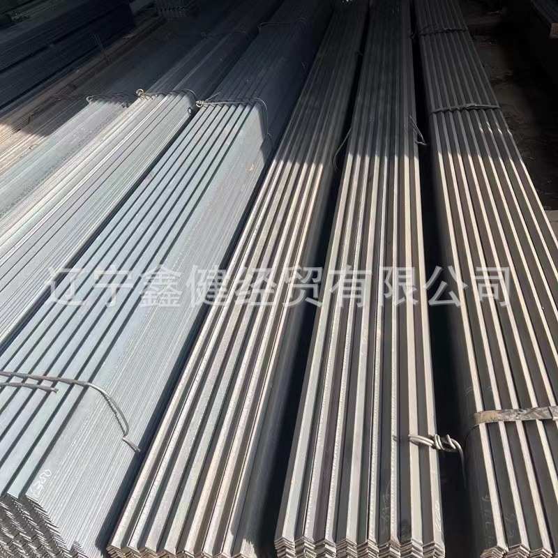 现货批发镀锌角铁角钢 热镀锌角钢30#-200# 建筑用等边角钢不锈钢