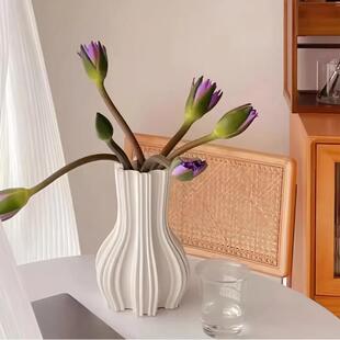 现代白色陶瓷折纸花瓶摆件意式极简客厅插花侘寂风高级感软装饰品
