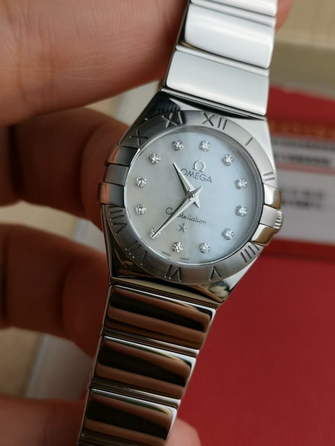 先鉴后发 98新欧米茄星座系列123.10.24.60.55.00石英女腕表正品图片