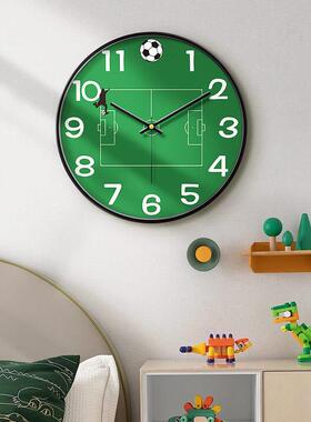 足球静场卡通可爱儿童房钟客表挂钟厅室家用创意时钟UOV挂表卧音