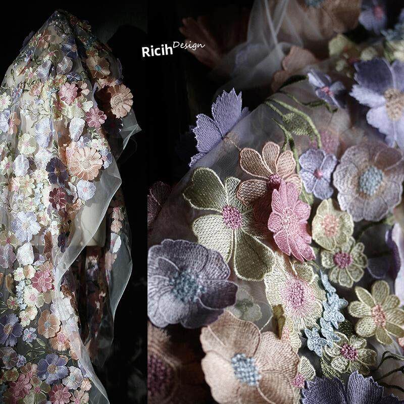法式浪漫彩色立体大花朵装饰图案布料网纱浮雕刺绣网纱设计师面料