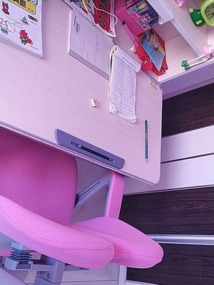 中沪爱童儿童书桌怎么样?用后一个月告诉大家内幕!