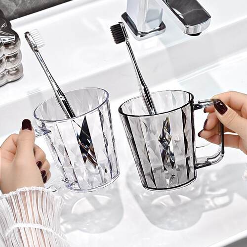 Transparent Luxury Tumbler with Handle, Scratch-Resistant an