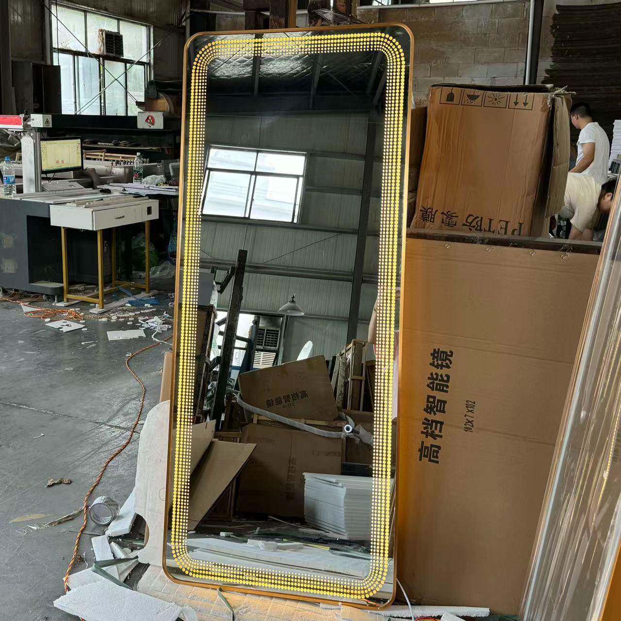 全身间镜穿衣镜服装照衣镜镜试镜店铺家用衣UZM发光可挂墙衣帽落