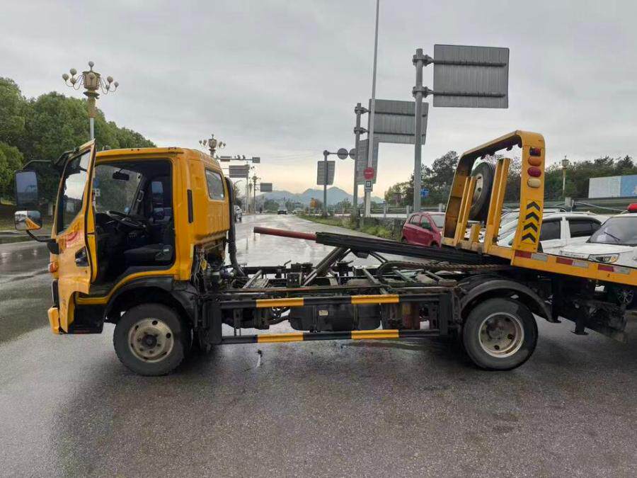 4月21日景德镇市23年7月上牌江淮骏铃龙牧双星牌清障车蓝牌柴油断气刹国六非营运手续齐全可过户网络拍卖公告