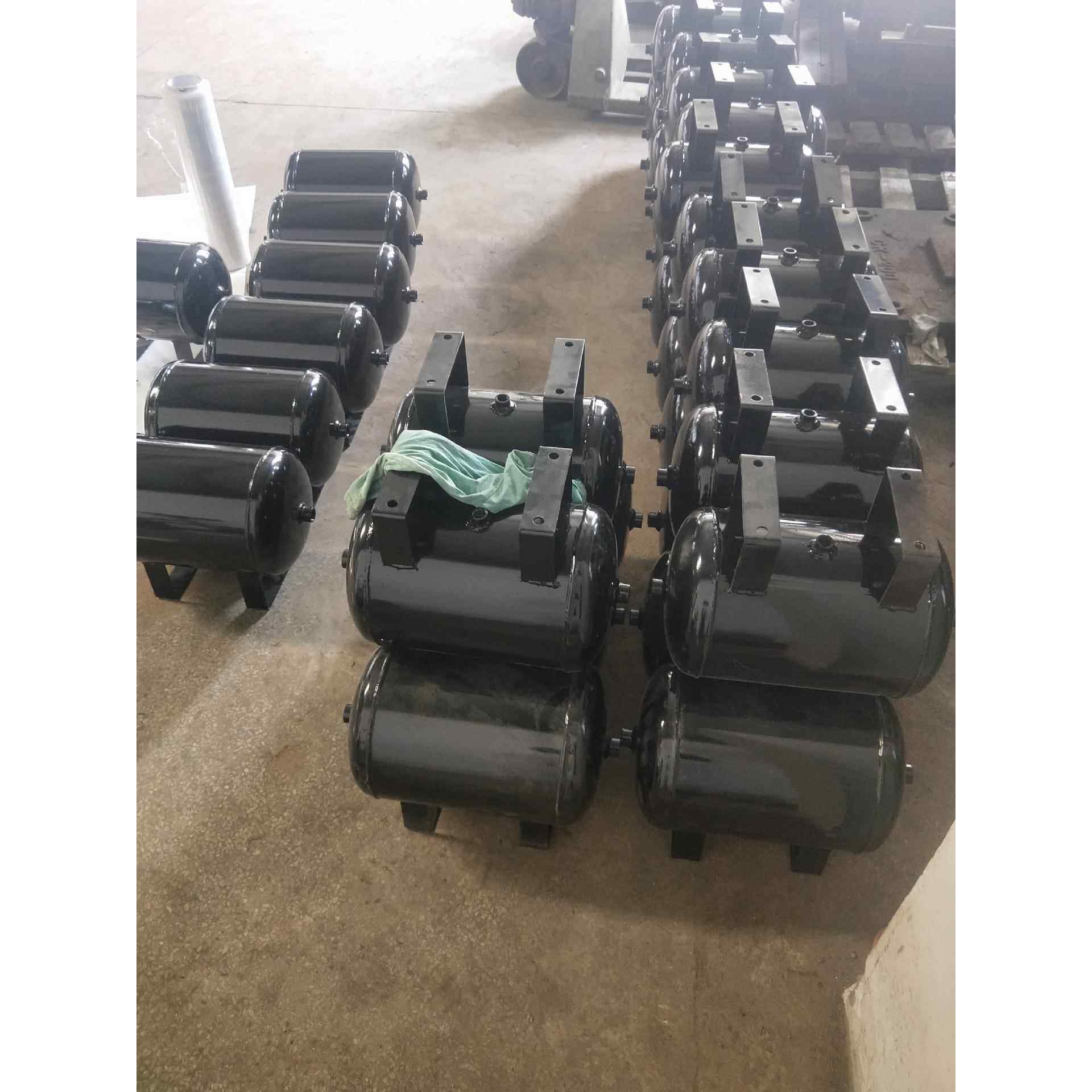 不锈钢小型储气罐无缝钢材质Q235材质卧式小型储气筒