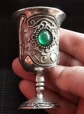 古玩杂项工艺品复古做旧 藏银高脚酒杯摆件 仿银器酒杯道具