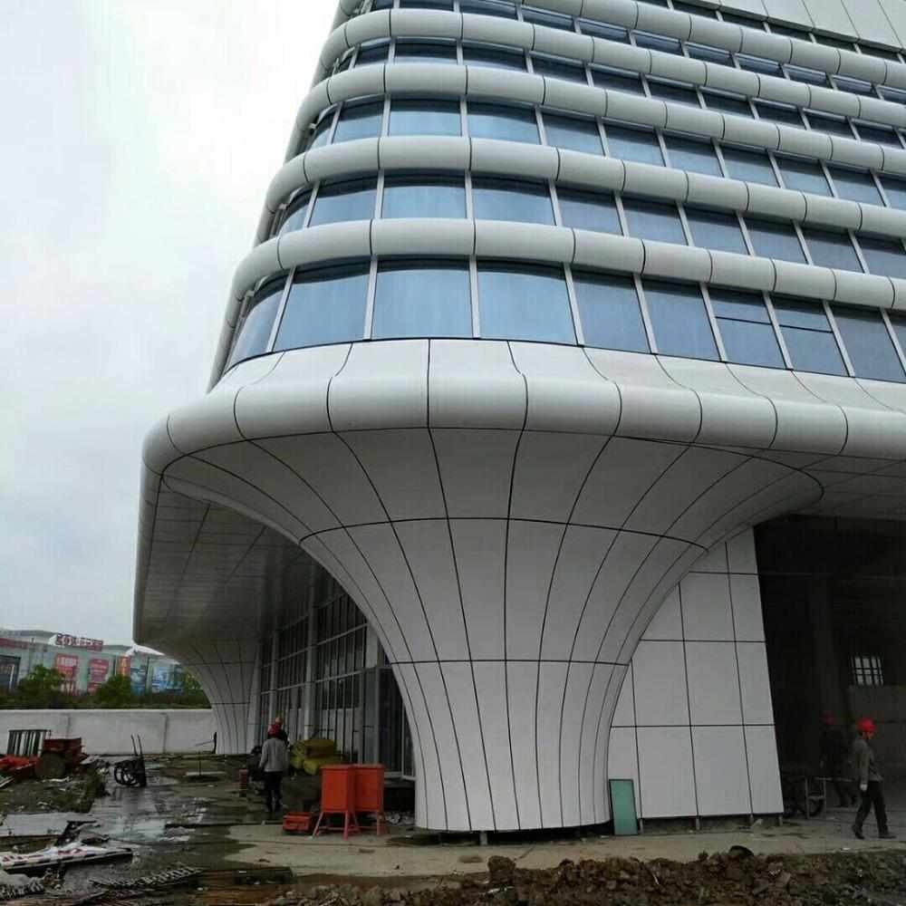 氟碳烤漆喷涂铝单板吊顶天花幕墙建材铝板门头装饰木纹石纹铝单板
