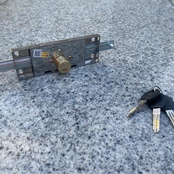 金点原子底部卷闸门锁拉闸门锁车库商铺卷帘门锁底部卷闸锁防盗锁