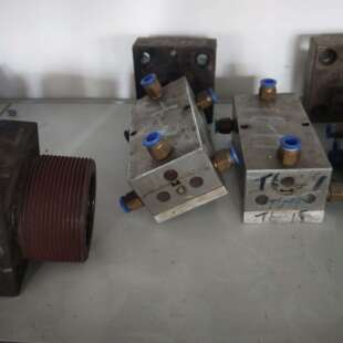 厂家条直罩供塑线灯U模具型套件led硬灯条套件橱柜灯设计PC面胶料