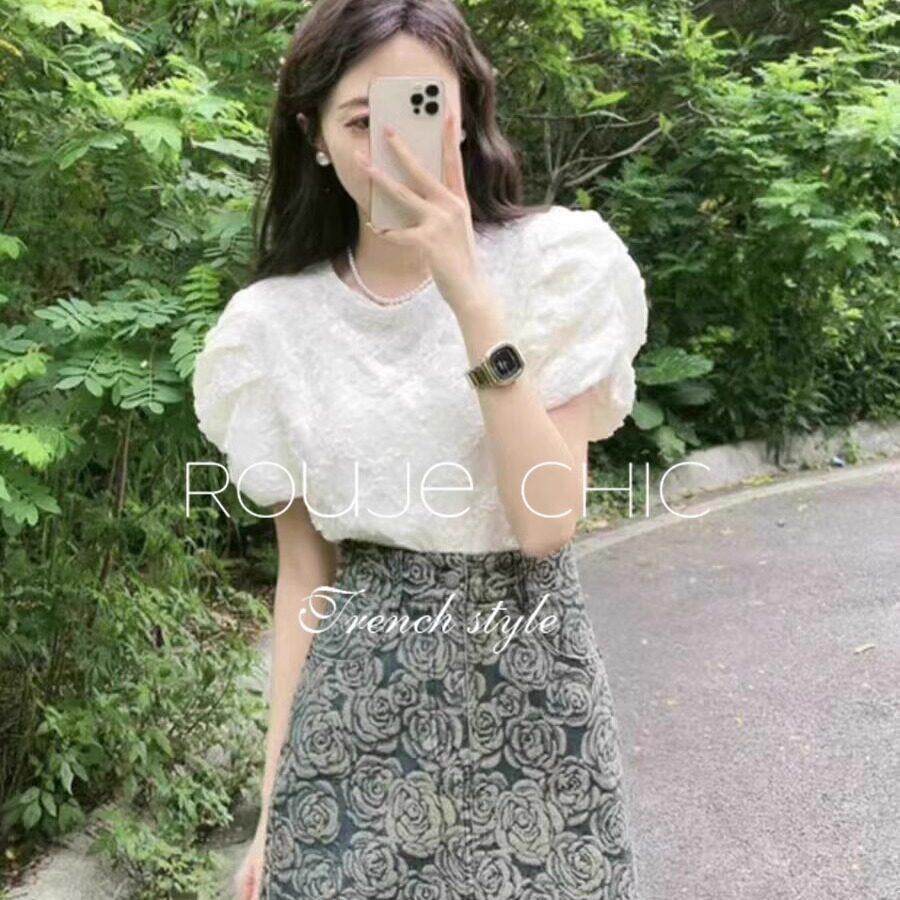 法国rouje chic法式温柔风白色泡泡袖t衬衫印花半身裙两件套套装