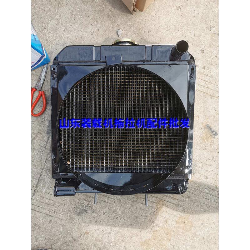 中国泰山千年丰黄海金马悍沃35/400中型拖拉机原厂低温散热器水箱