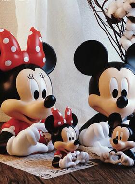 米Q米N半胸比心可爱高级感摆件模型潮玩客厅玄关软装情侣送礼物