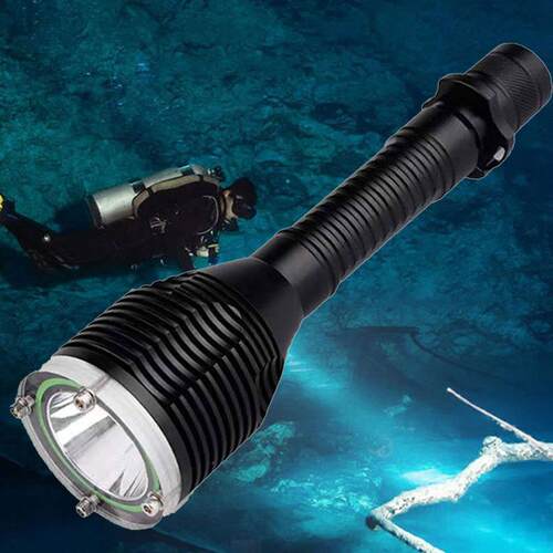 亚马逊新款T40强光潜水手电筒 水陆两用定焦IPX8专业潜水超亮电筒
