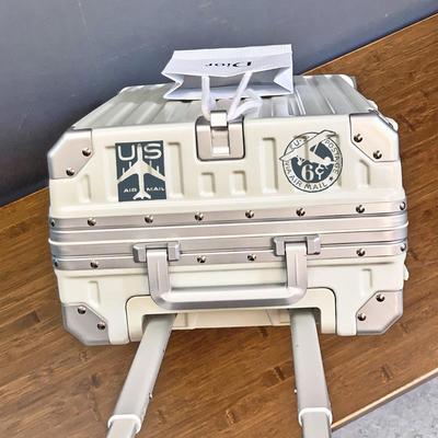 高档出PC4铝框杆箱万向轮26寸拉28行李国箱女2寸密码旅行箱男20皮