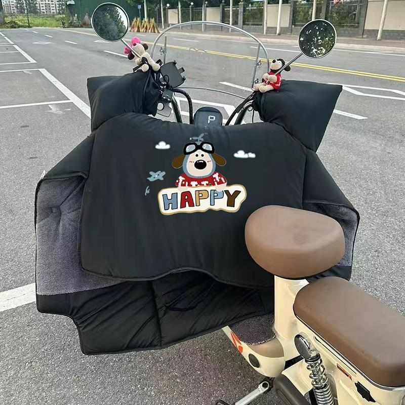 卡通电动摩托车挡风被冬季加绒加厚款电瓶车防风罩防水加大保暖通