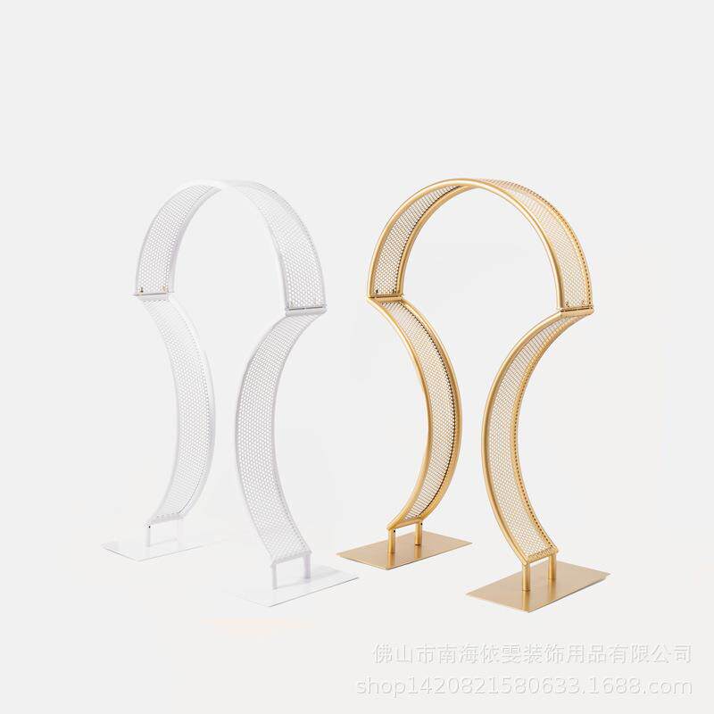 工厂现货热卖金色铁艺婚礼拱形门花架主桌外贸出口拆装体积小