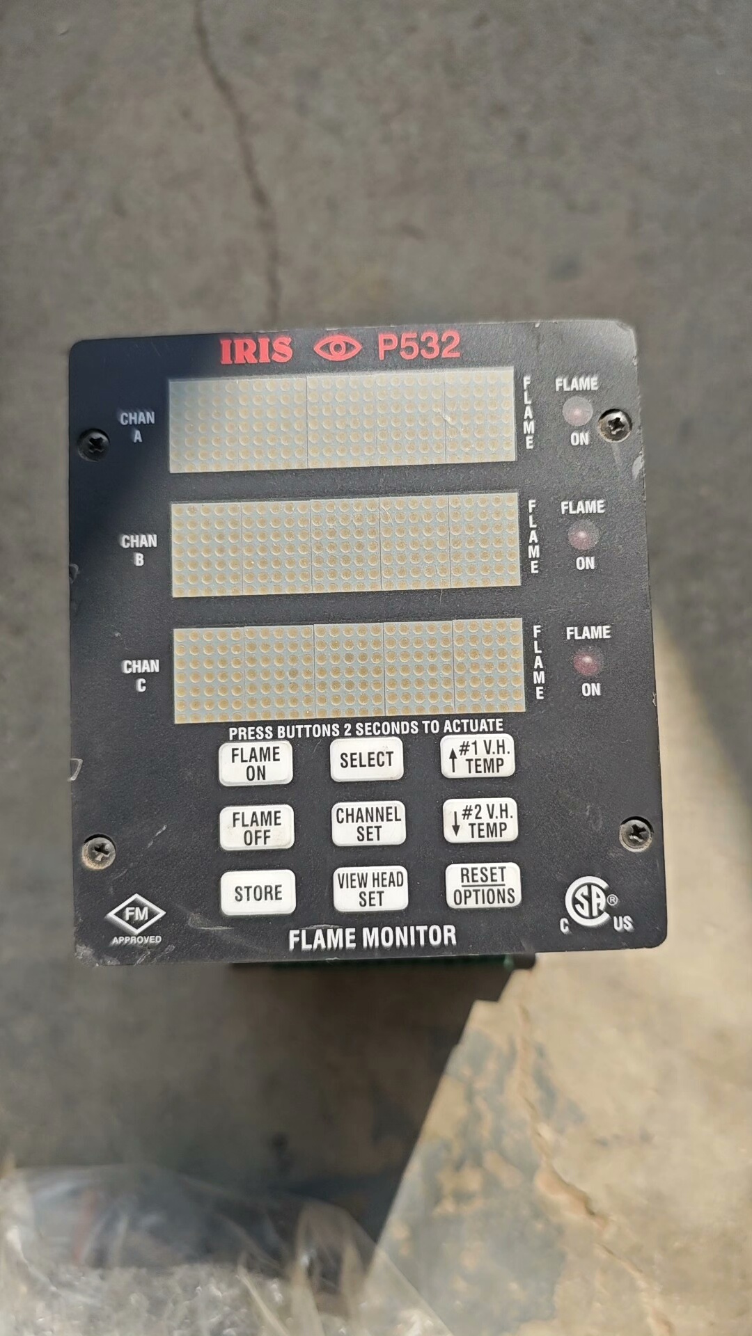 霍尼韦尔IRIS火焰控制系统，型号P532AC成色不错。