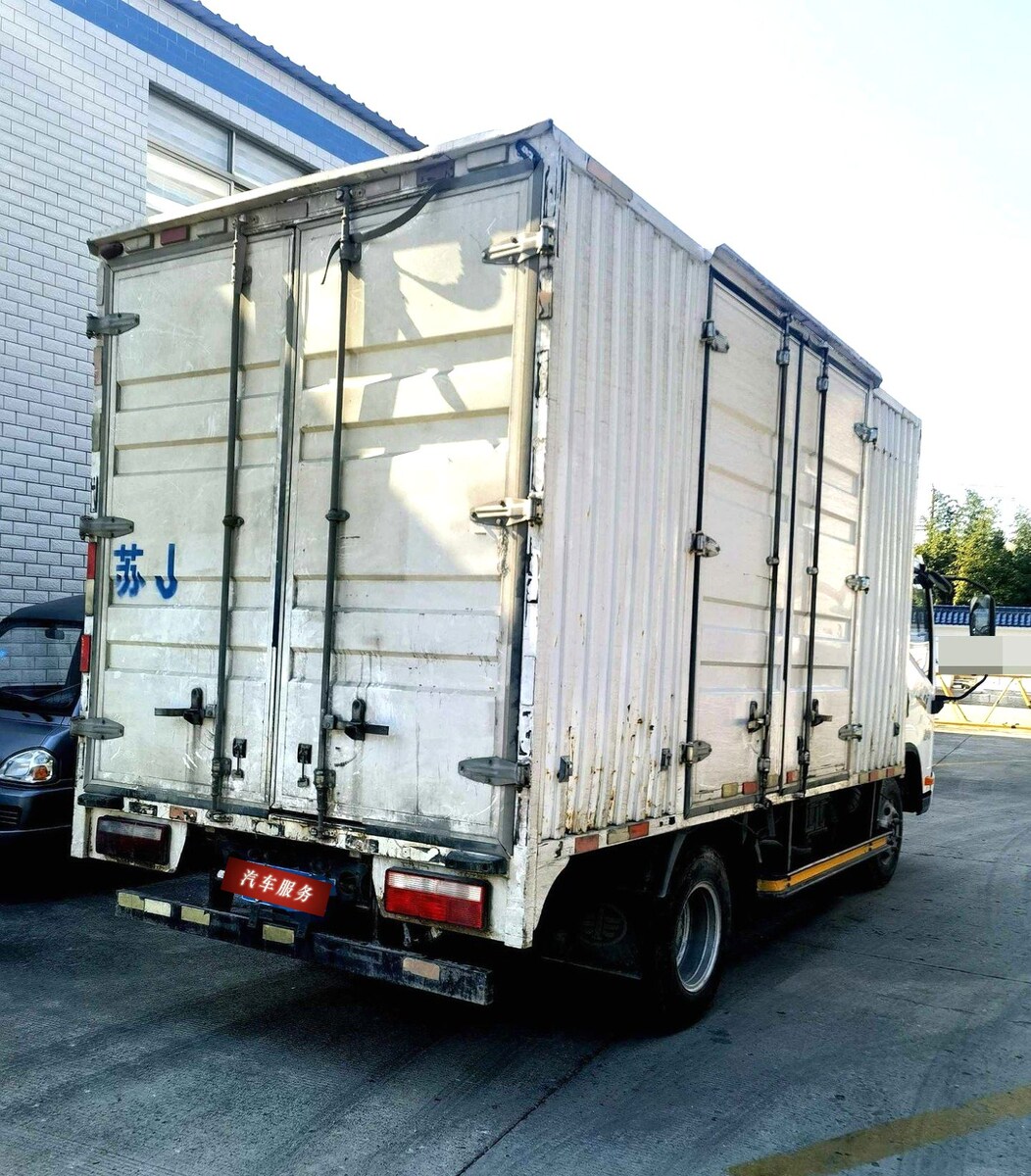 5月16日盐城市21年上牌解放虎厢式货车2.3T柴油4.2米带气刹正常过户网络拍卖公告