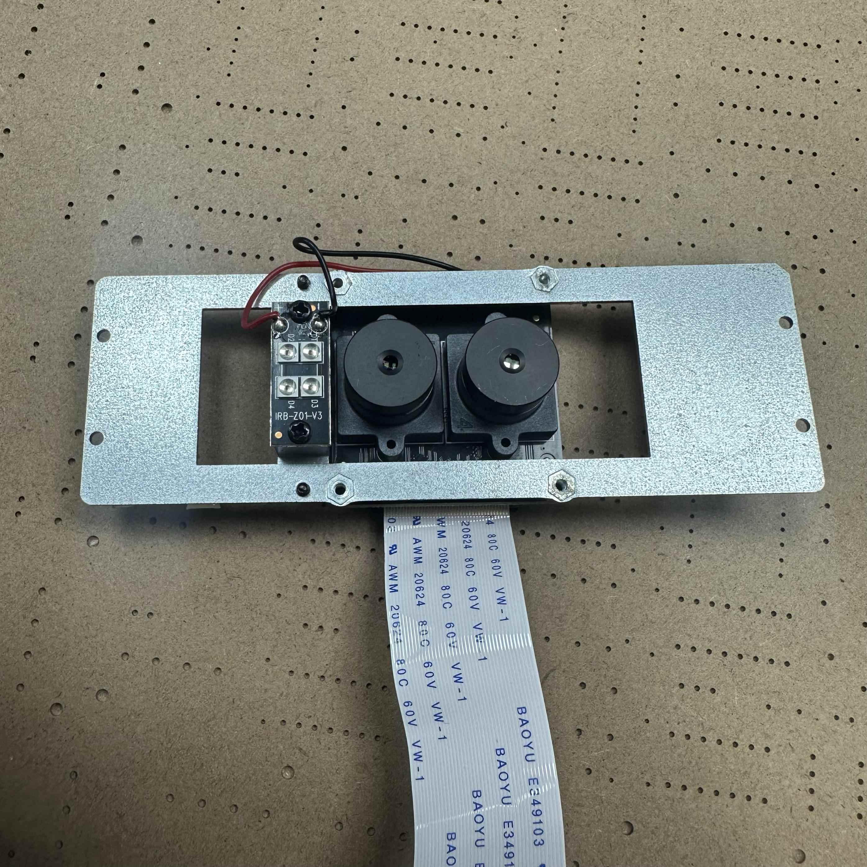拆机双目摄像头 mipi接口 芯片为gc2093+gc2053 研究价 无资料