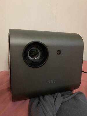 不比不知大眼橙v8和极米Z6哪个好，区别大不大呢？