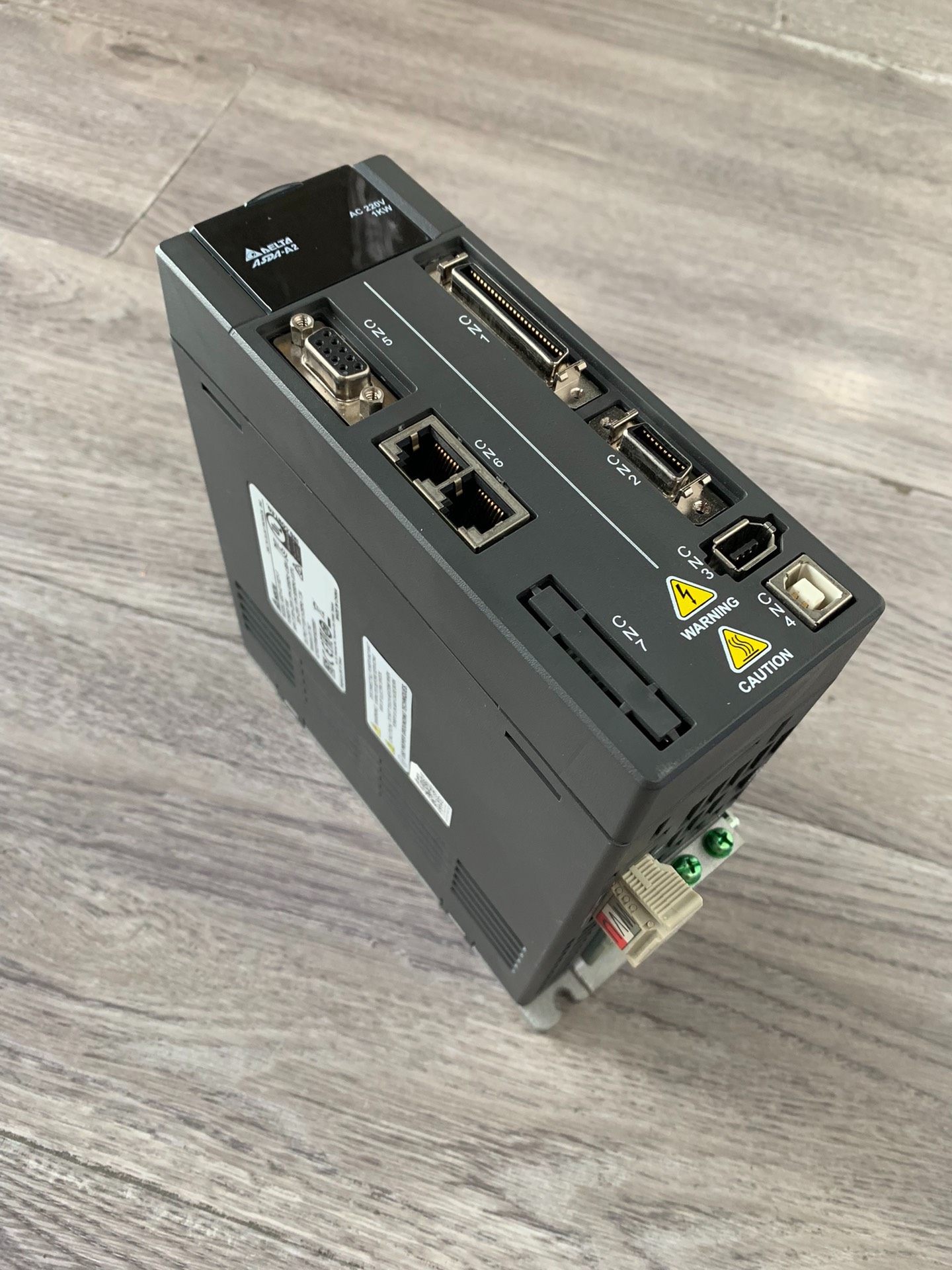 台达ASD-A2-1021-F伺服驱动器，1KW，原装9新，