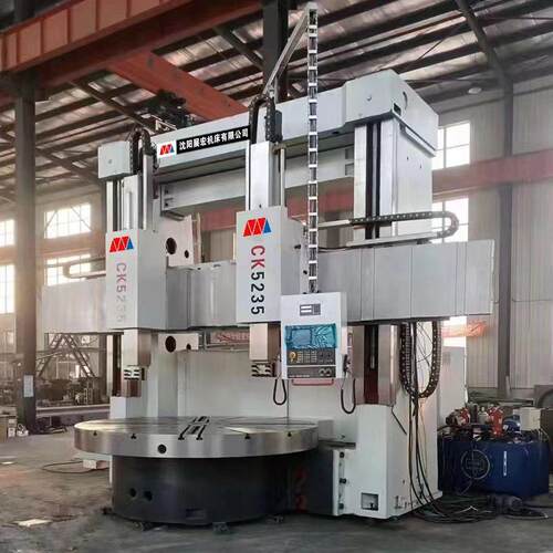 沈阳展宏CK525型数控双柱立式车床16档变速，主电机AC55KW