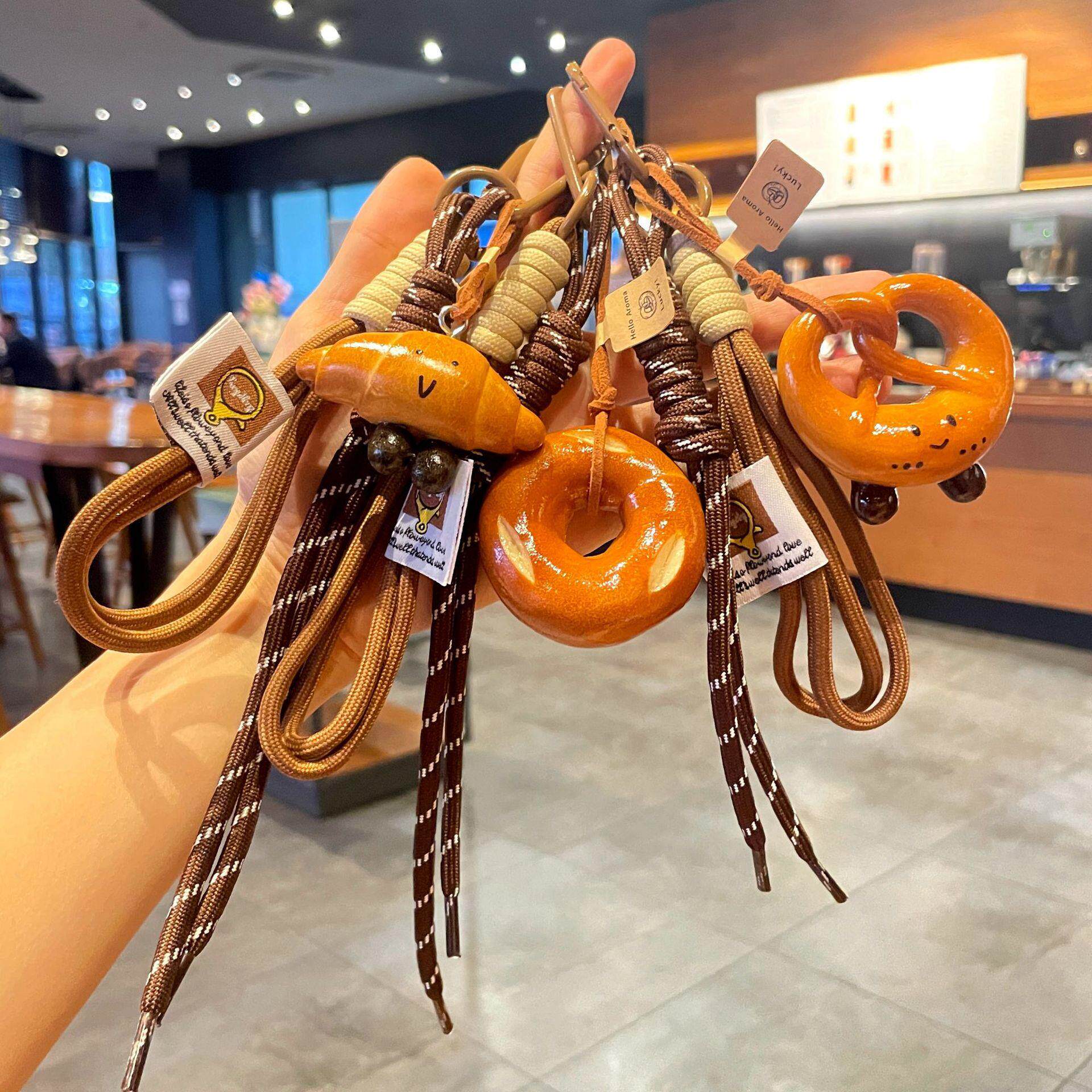 碱水面包钥匙扣小挂件牛角包贝果创意书包钥匙挂件毕业礼物小礼品