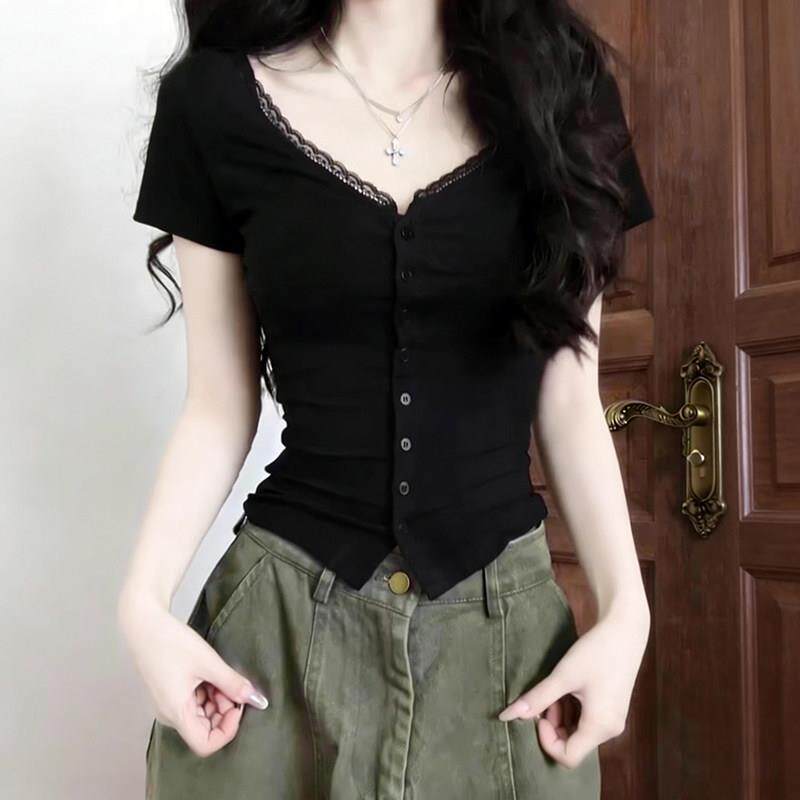 蕾丝V领短袖T恤女2026新款上衣黑色辣妹短款打底衫内搭可外穿洋派