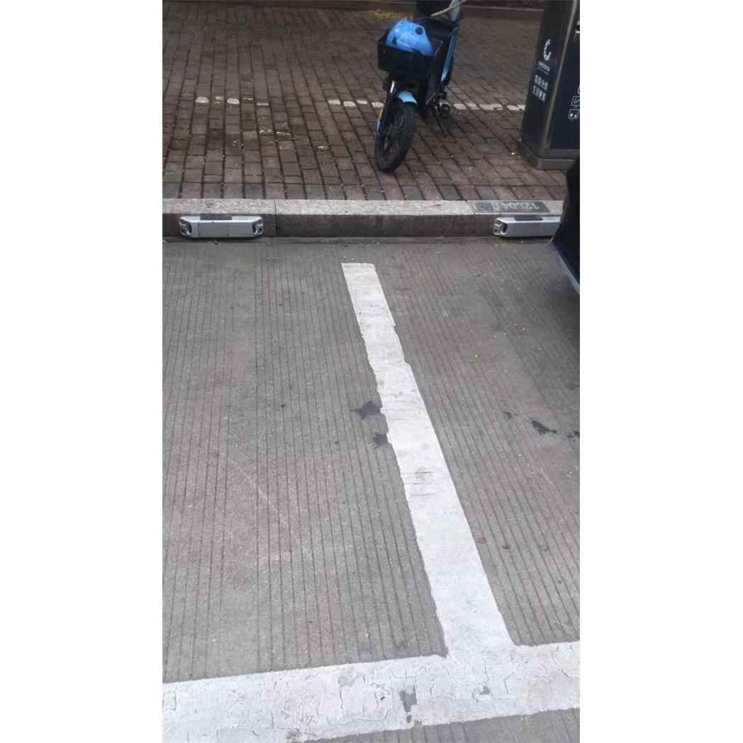 内外停车动FTS自识别一体机 低路边车路牌识别收费管理系统 位视