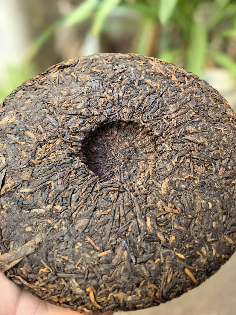 一片的猛庫冰島2009年冰島蜜韻老熟茶357克 普洱茶 BUASHOP普洱老茶