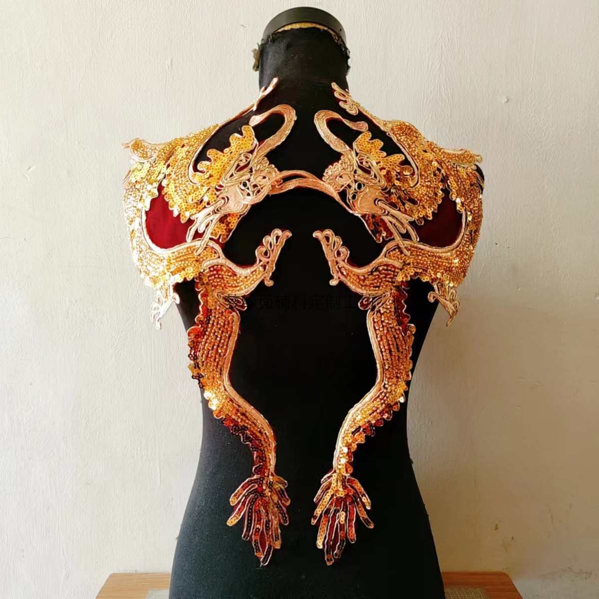 珠绣龙刺绣布贴成对 装饰辅料 新娘婚纱礼服材料服装材料亮片绣
