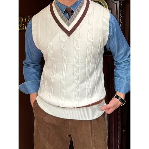 Q 74283 Black White Knit Vest 撞色针织马甲