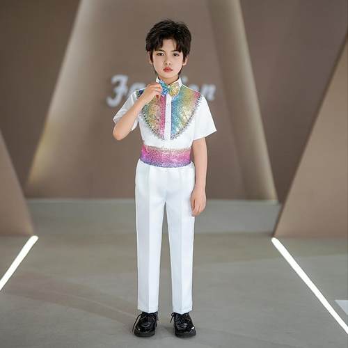 正品儿童男表女演服装，团中小学生唱诗歌朗诵服装表演服装合亮片