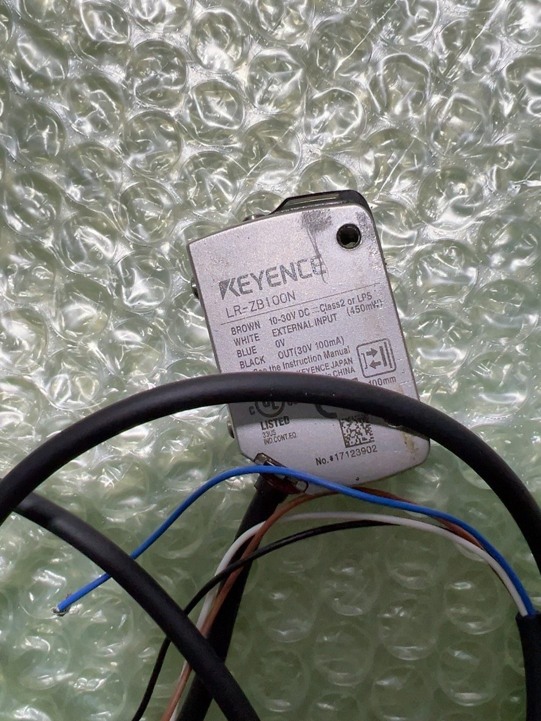 基恩士激光传感器，型号LR-ZB100N，实物图拍摄，功能包