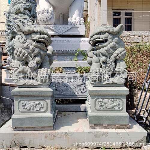 墓前精雕石狮子 青石献钱狮喜狮一对 石材南狮潮州狮门口摆件摆设