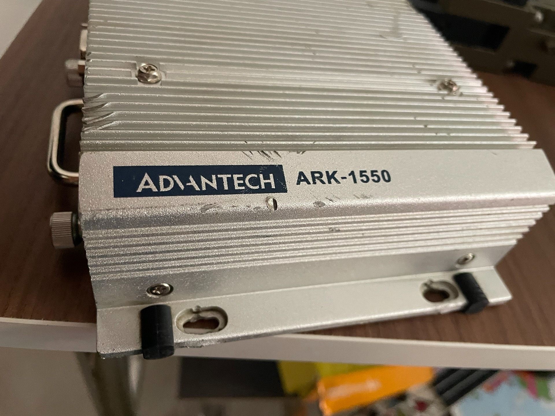 研华工控机ARK-1550，图片是实物拍摄的，成色如图，感兴