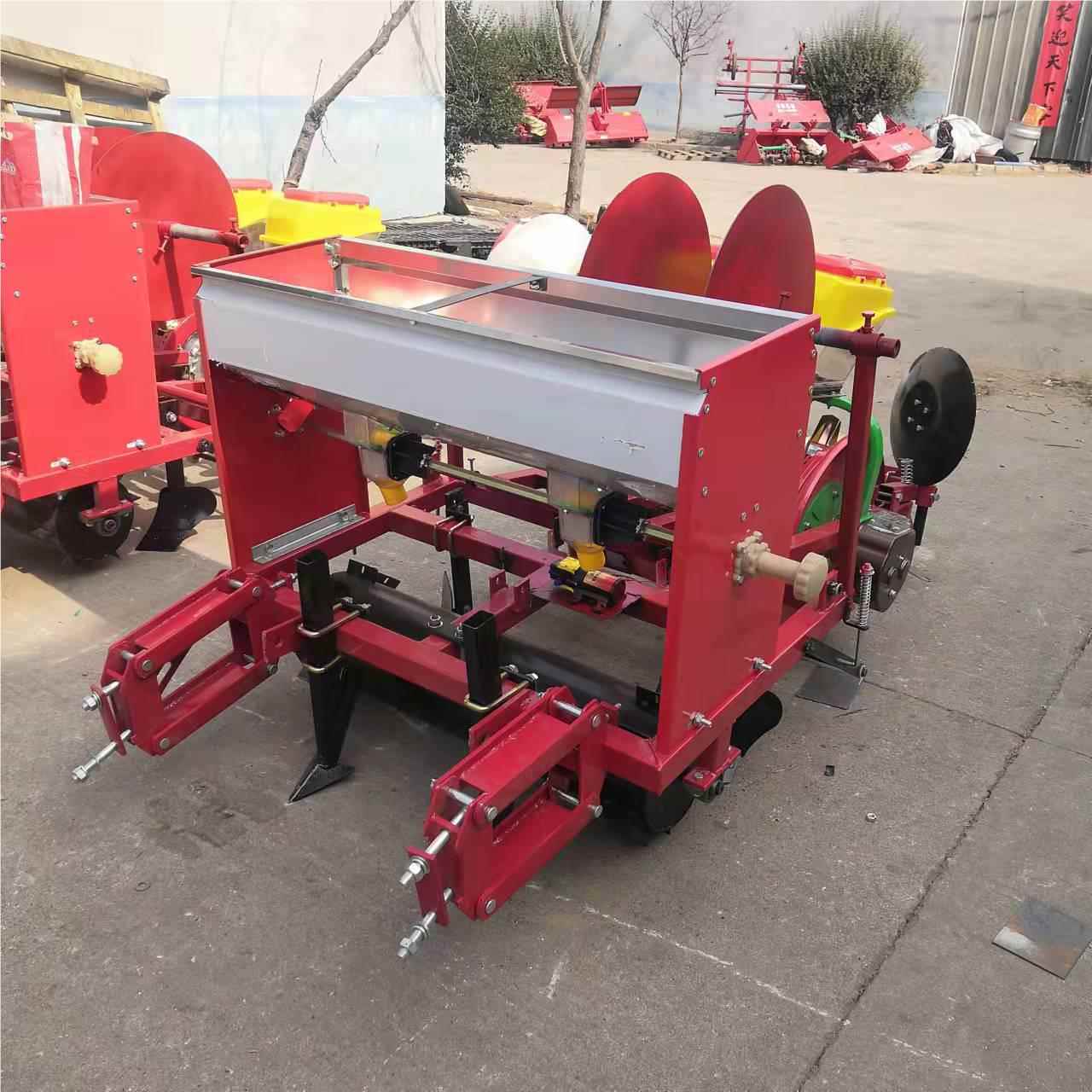 谷点子甜玉米铺膜播机 水轮果HX-FMJ玉米播种机 四车带高粱播种机