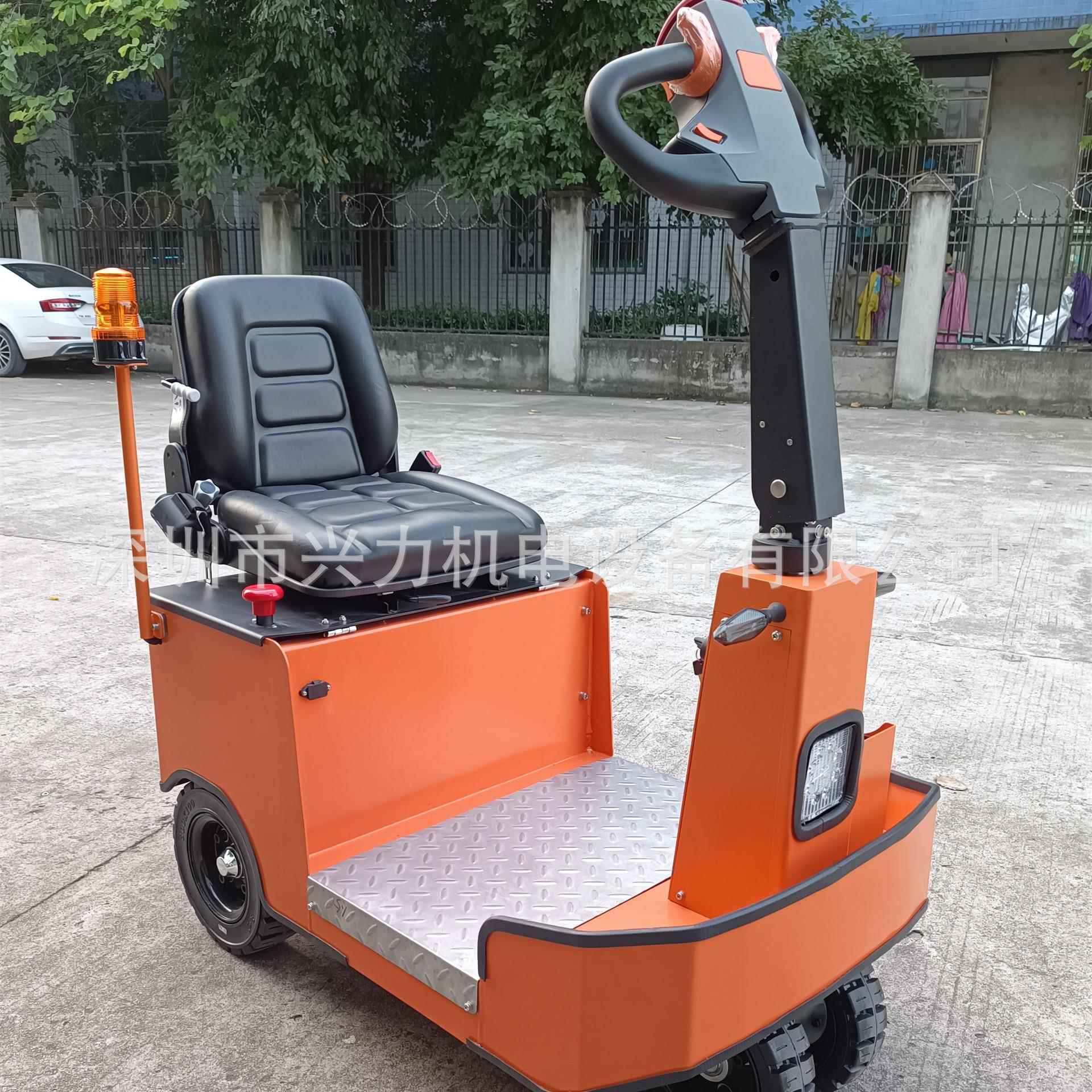 座驾式牵引车坐开式电动牵引车站驾站立式牵引拖车1.5-吨好拉