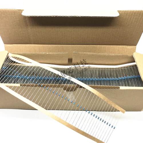 插件金属膜电阻 1/8W 1% 18R 20R 22R 24R 27R 30R 33R 36R 39R