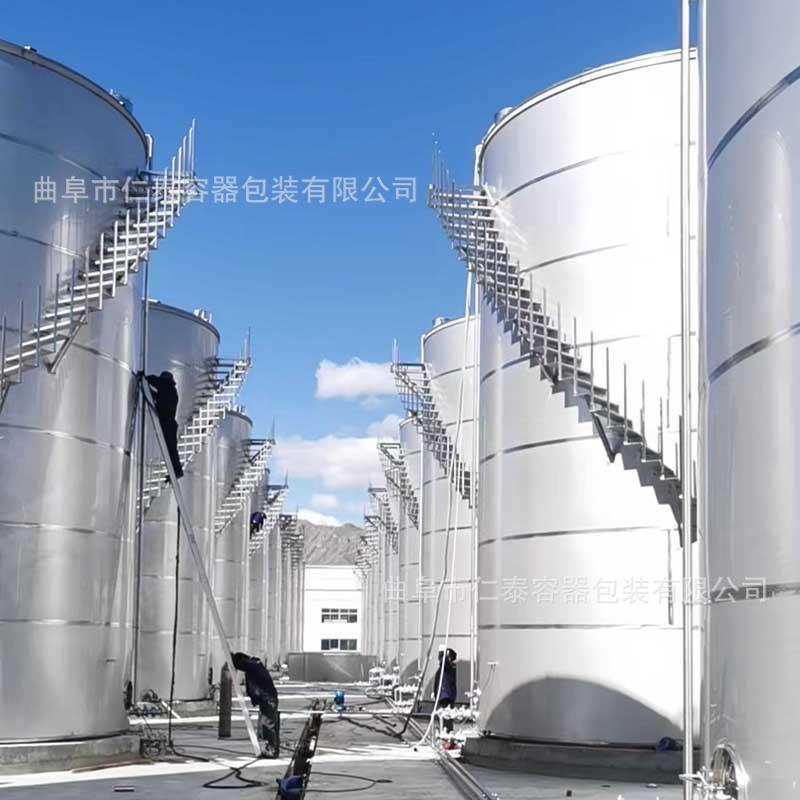 立式不锈钢白酒大量各类不锈钢白酒储酒规格