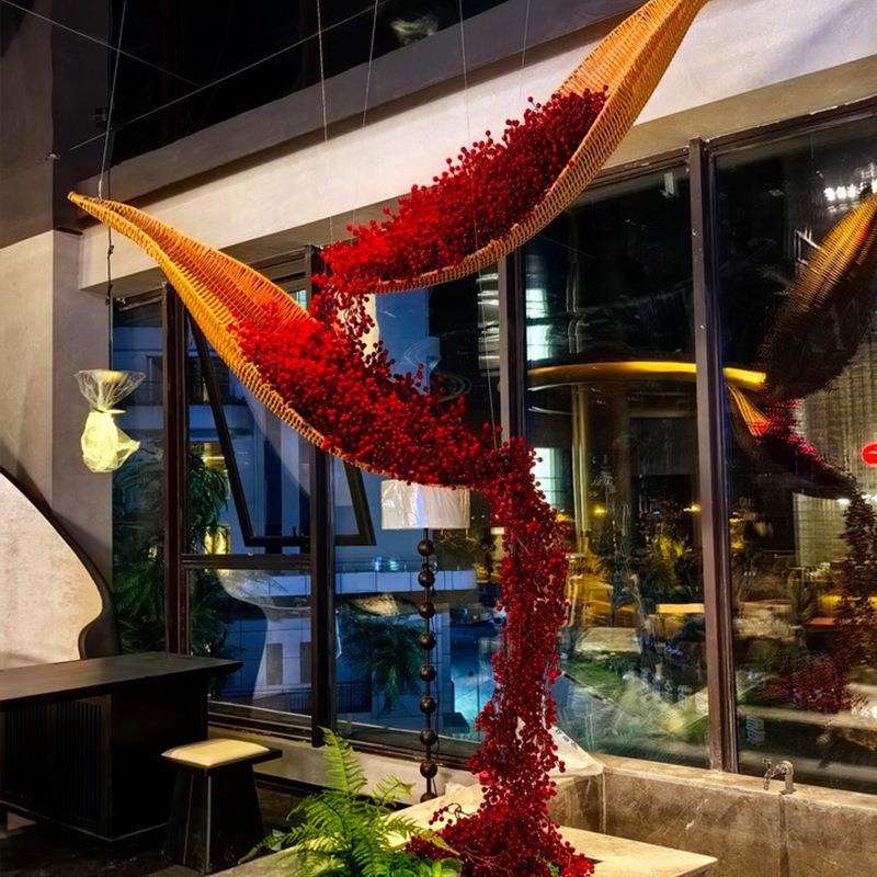 倒挂红豆船艺术造景绿植酒店商场大厅售楼中心吊饰室内装饰景观