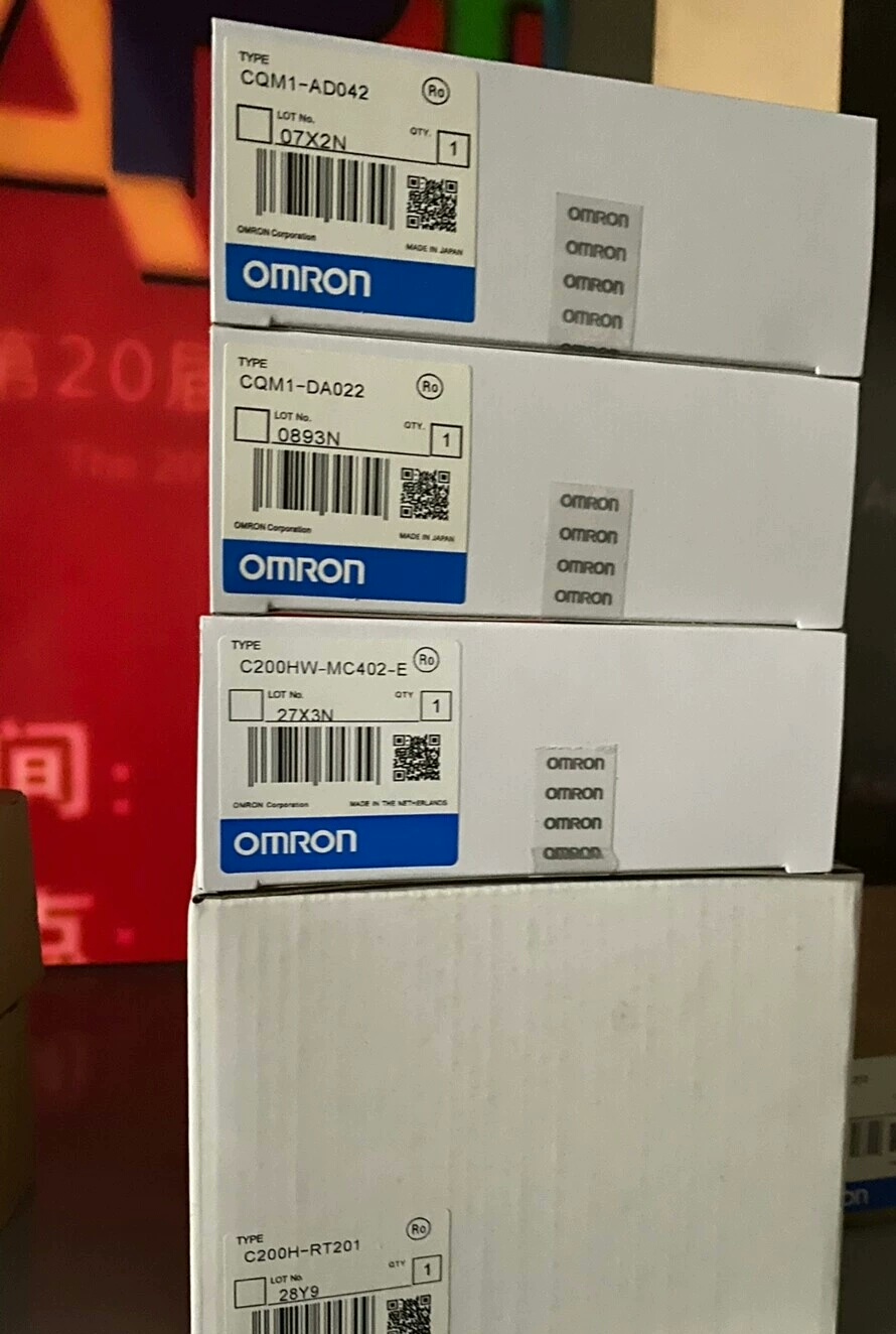 欧姆龙CS1W-HCA22-V1 CS1W-DA08V CS