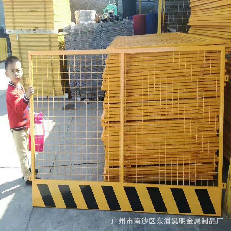 现批深圳基坑护栏,基坑临边防护网现货供应工地施工基坑围挡围栏