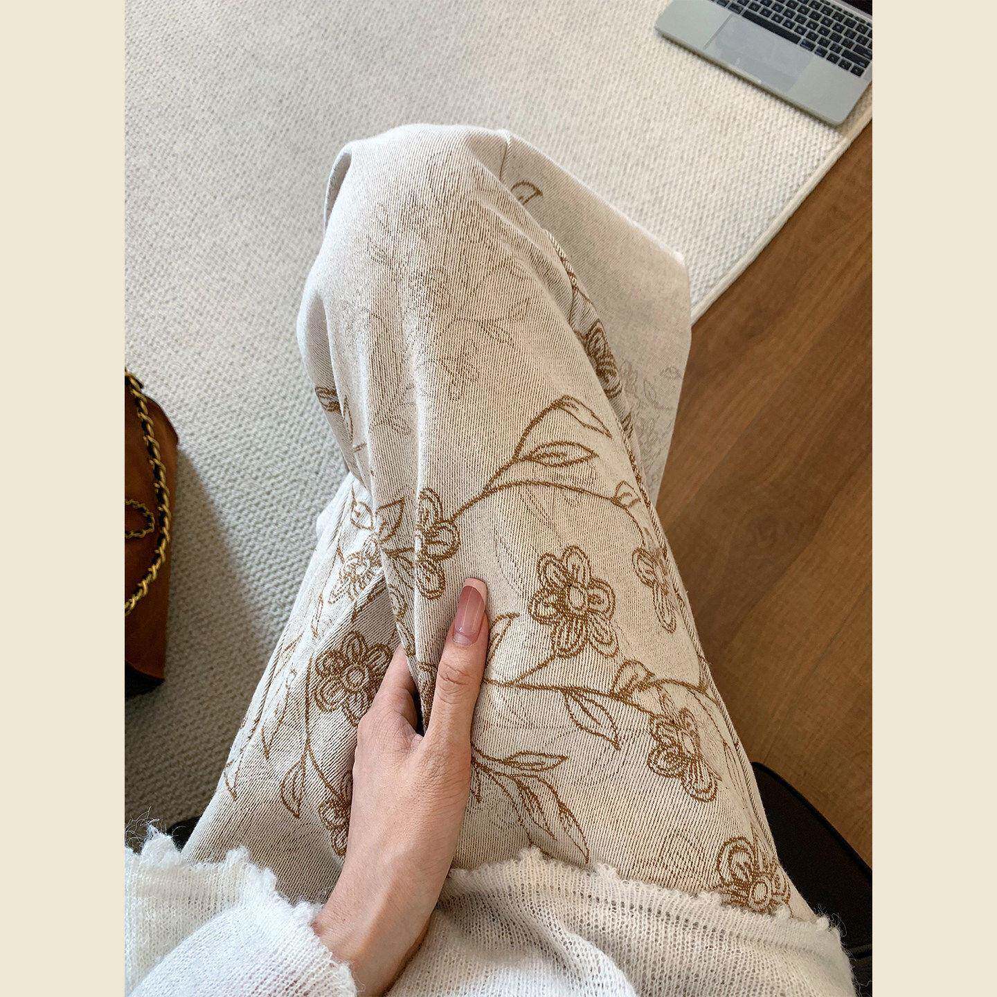 高档轻奢杏色复古刺绣提花水墨风牛仔裤女士春夏新款宽松阔腿裤子